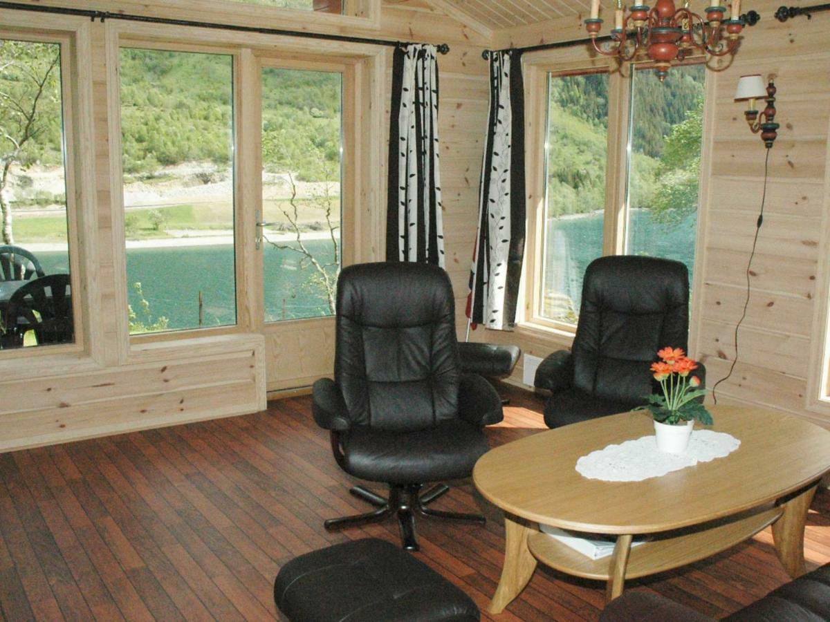 Two-Bedroom Holiday Home In Olden 3 מראה חיצוני תמונה